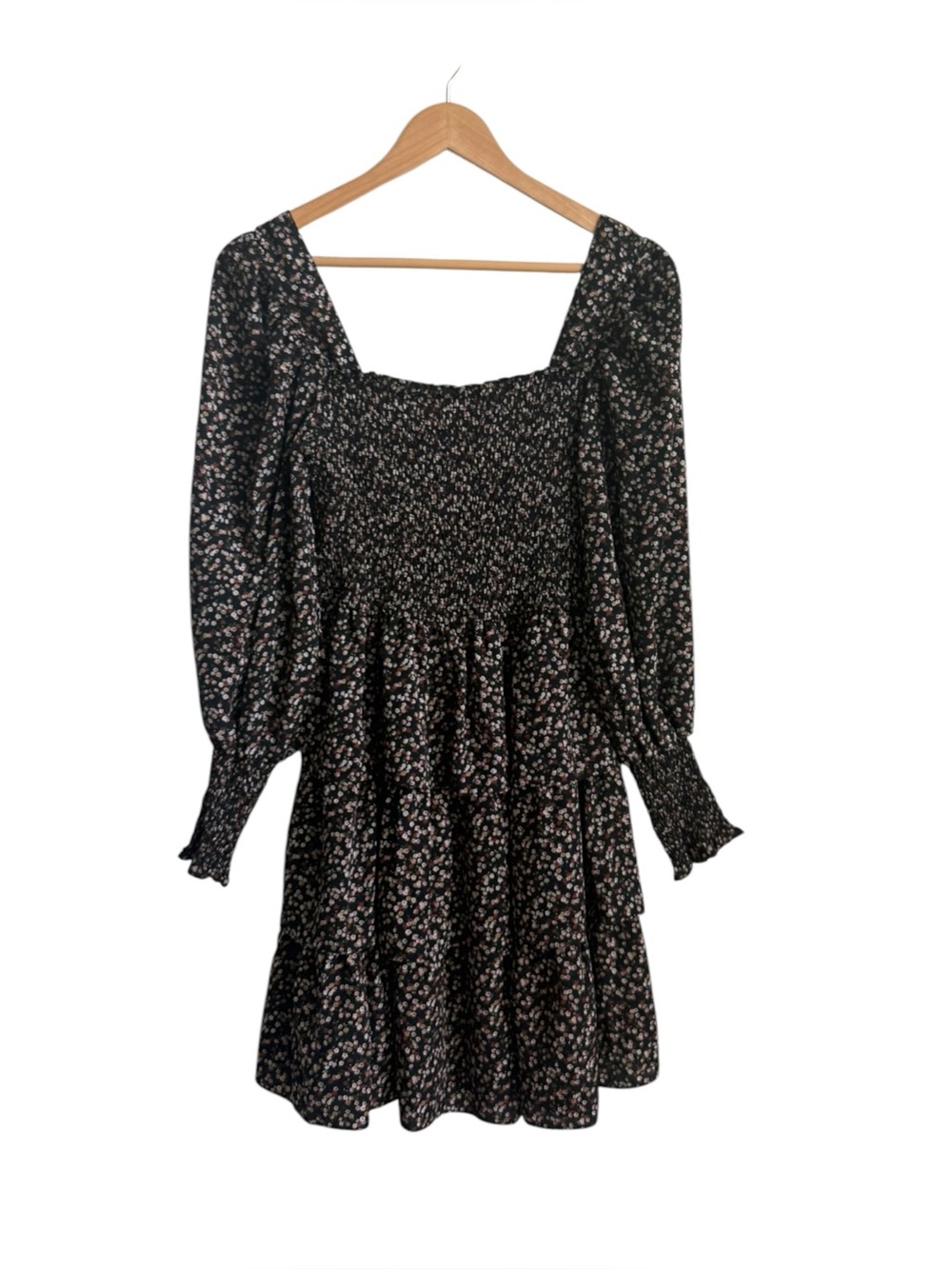 Women's Black Floral Smocked Puff Sleeve Tiered Mini Dress Size Medium